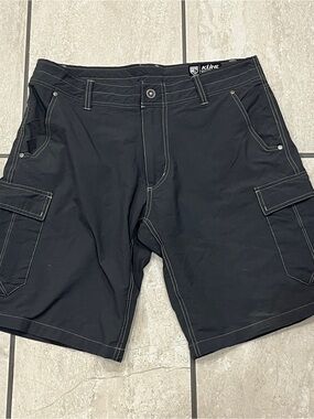 Kuhl shorts Mens 34 Hiking Activewear Outdoors Dark Grey Mountains Cargo